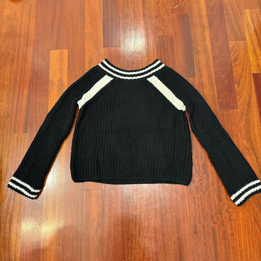 525 America Black and White Women's Sweater